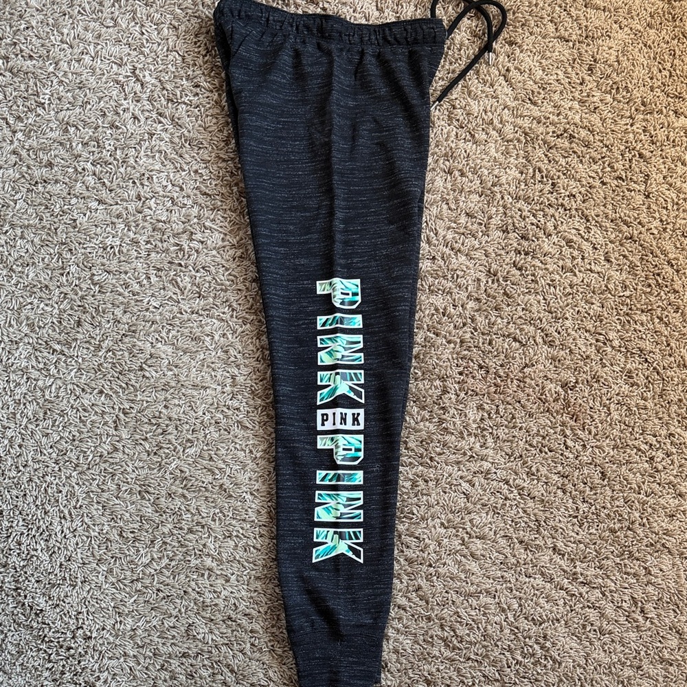 PINK Victoria's Secret Marled Gray with Tropical Leaf Jogger Sweatpant